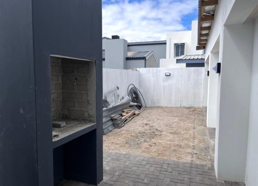 3 Bedroom Property for Sale in Sandown Western Cape
